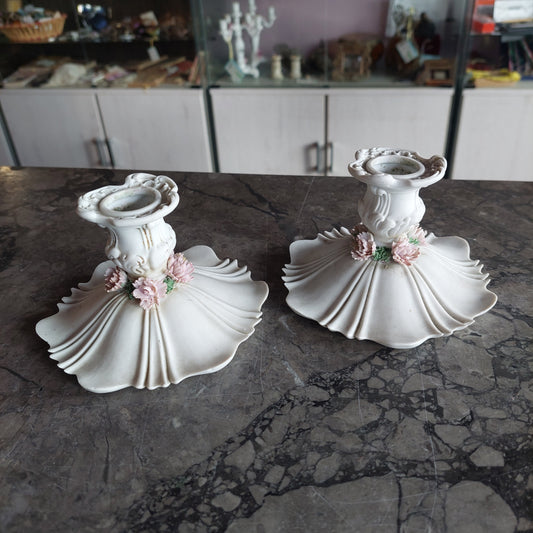 Coppia Portacandele Porcellana* Capodimonte Biscuit Triade Di Benacchio