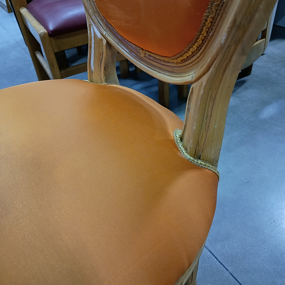 Sedia * Legno Imb. Raso Arancio
