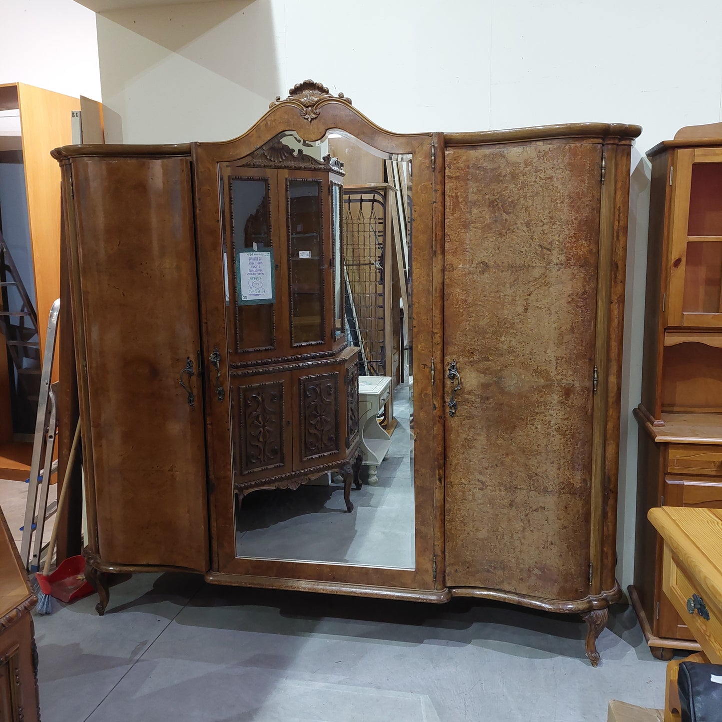 Armadio Radica Di Noce C/specchio 3/a Cm230x60x210h