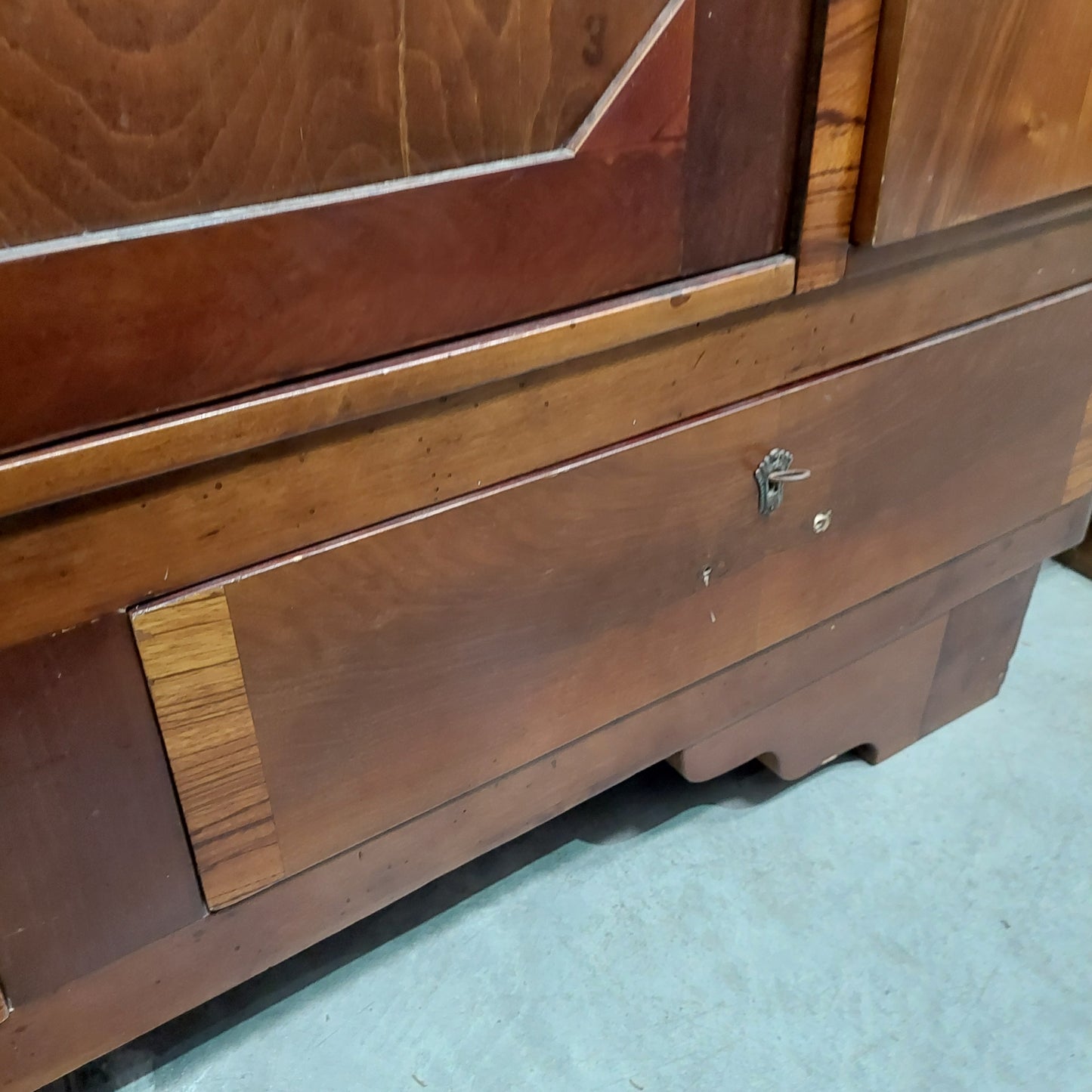 Armadio* Legno St. Decò 3/a 2/c Cm 161x51x192h