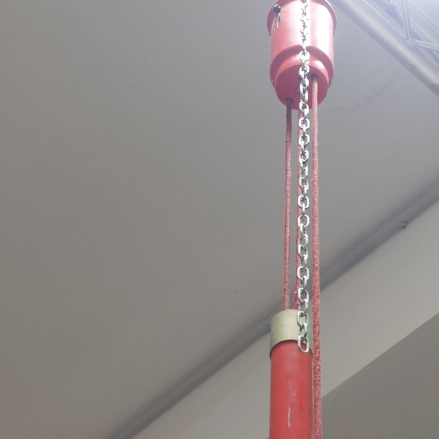 Lampadario Metallo Arancione E Vetro Vintage