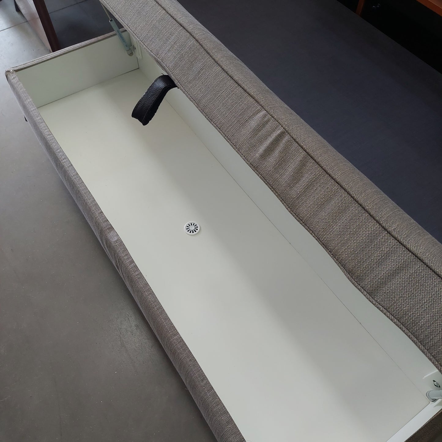 Panca Contenitore Imb. Ikea Stocksund Cm145x48x45h