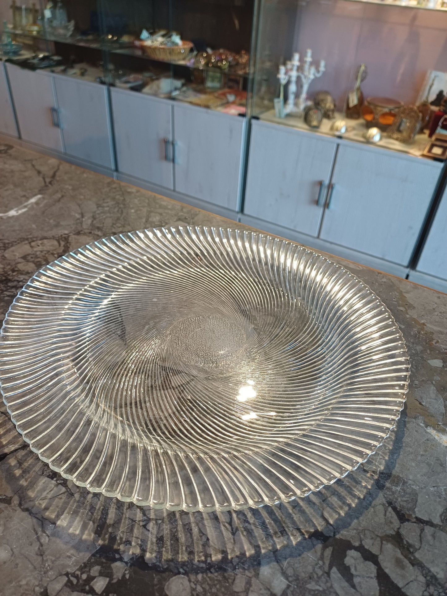Piatto Vetro Smerlato Cm33