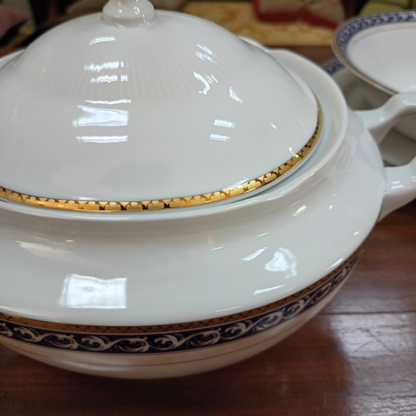 Servizio 131 Pz Piatti, Caffè, The Porcellana E Calici Cristallo Blu/oro