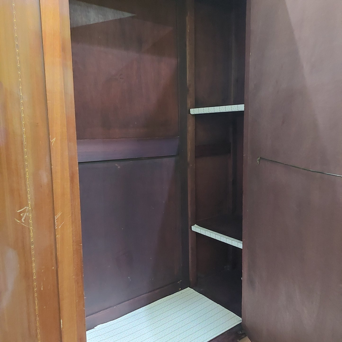 Armadio Legno St.liberty Curvo 1/a C/specchio Cm168x54x228