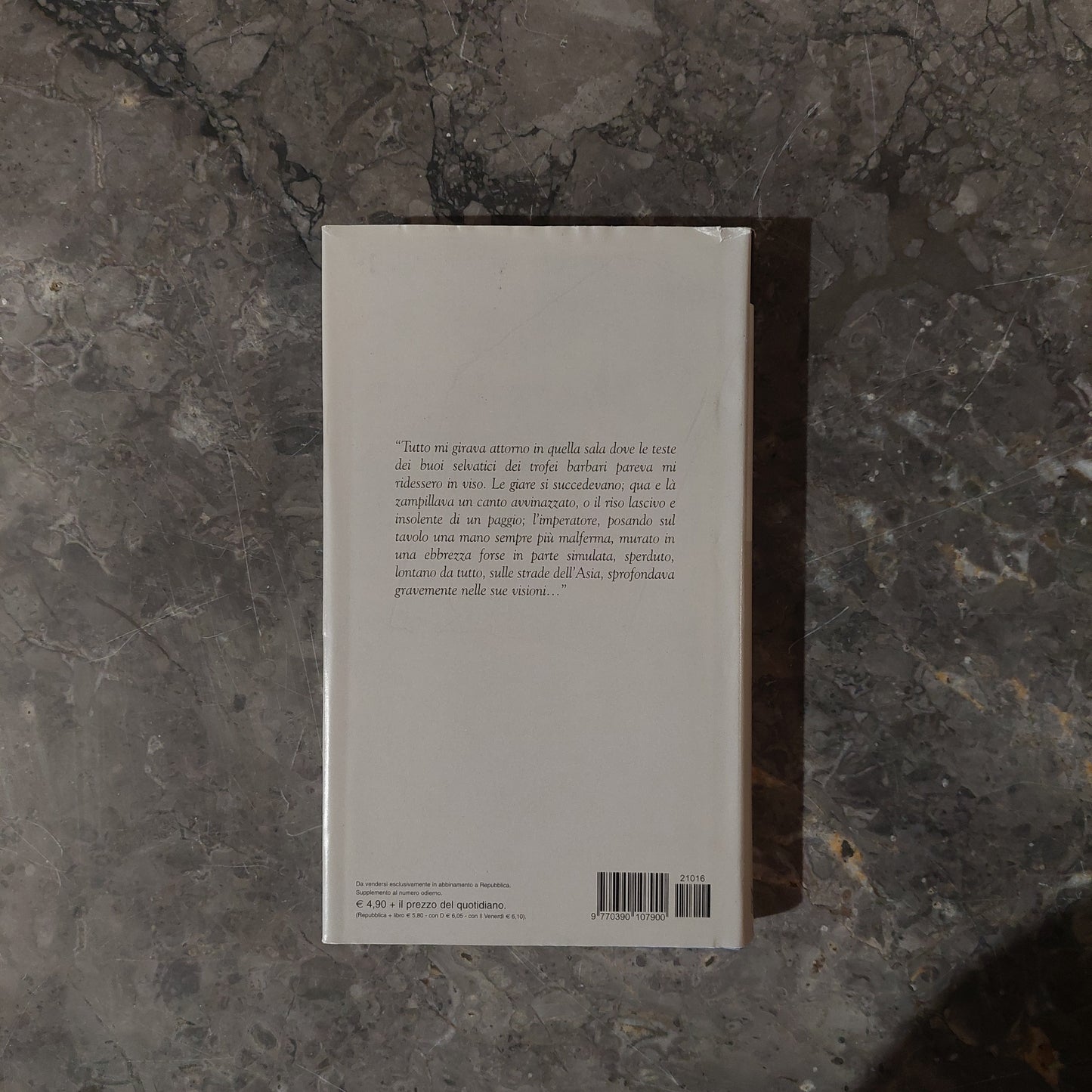 L/memorie Di Adriano - M. Yourcenar