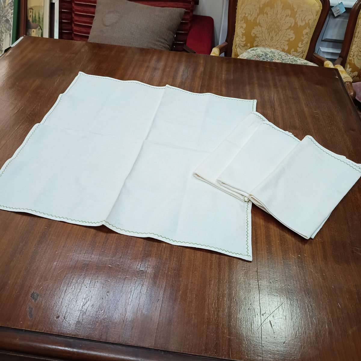 Set/4 Tovagliette Colazione Bianche Ricamo Verde Cm52x52