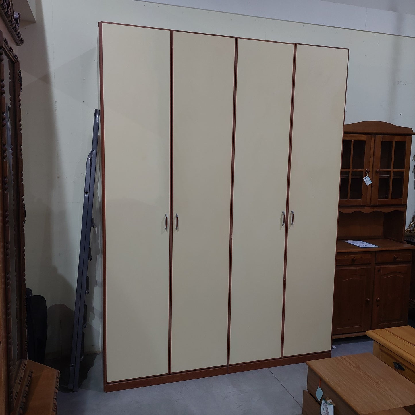 Armadio Beige 4 Ante Cm182x60x247h