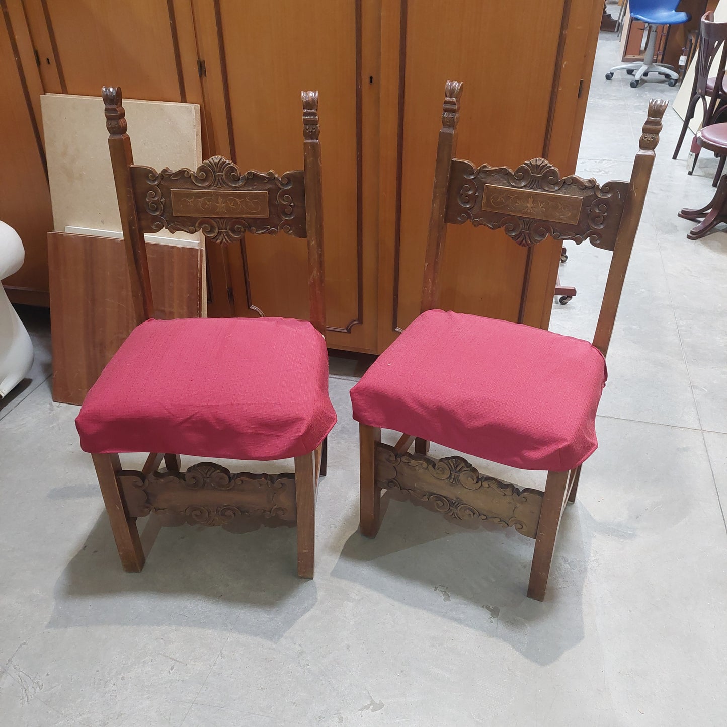 Coppia Sedie Antiche Legno Intagliato