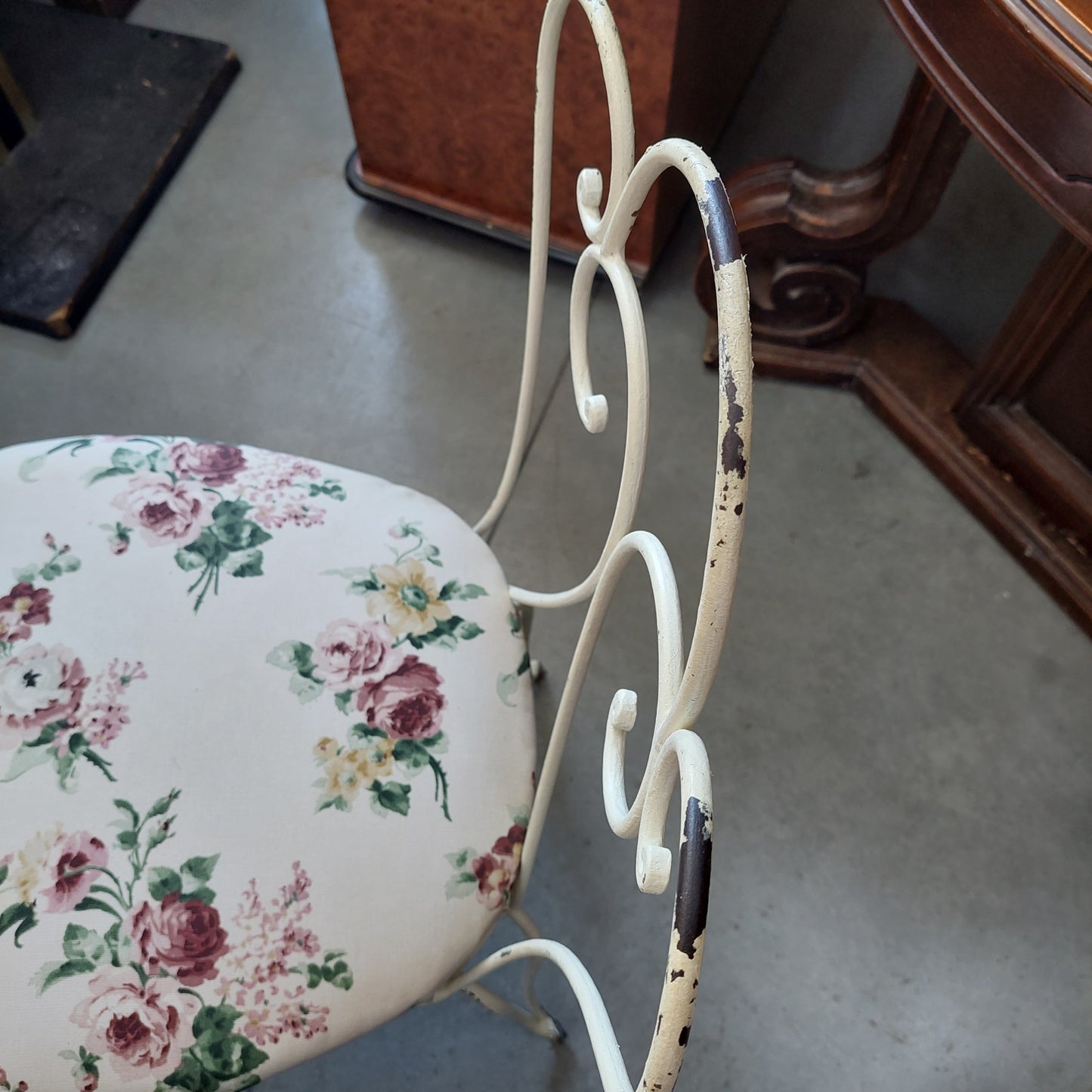 Sedia Ferro Smaltato Bianco Imbottitura Tessuto Fiori
