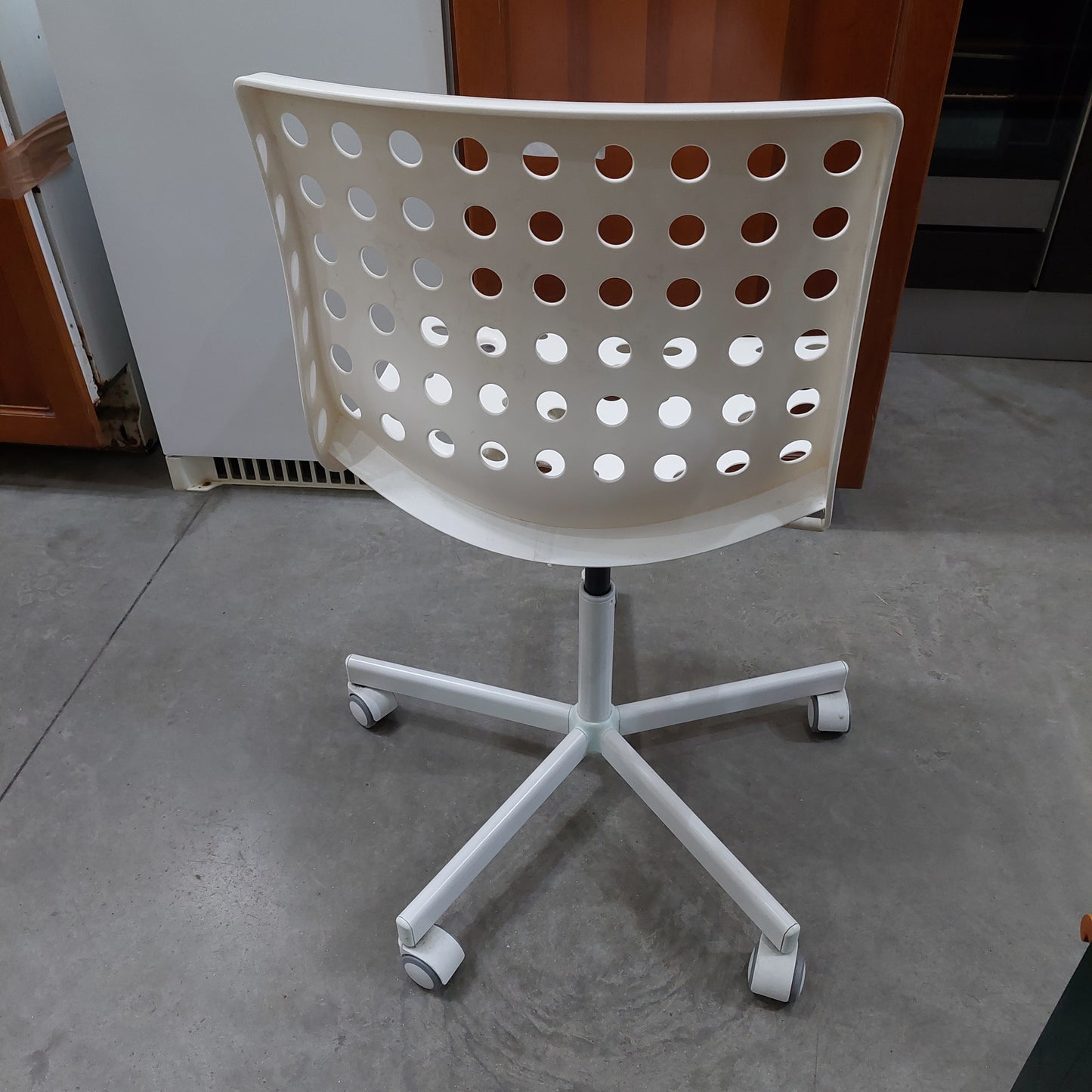 Sedia Girevole Bianca Ikea Skalberg