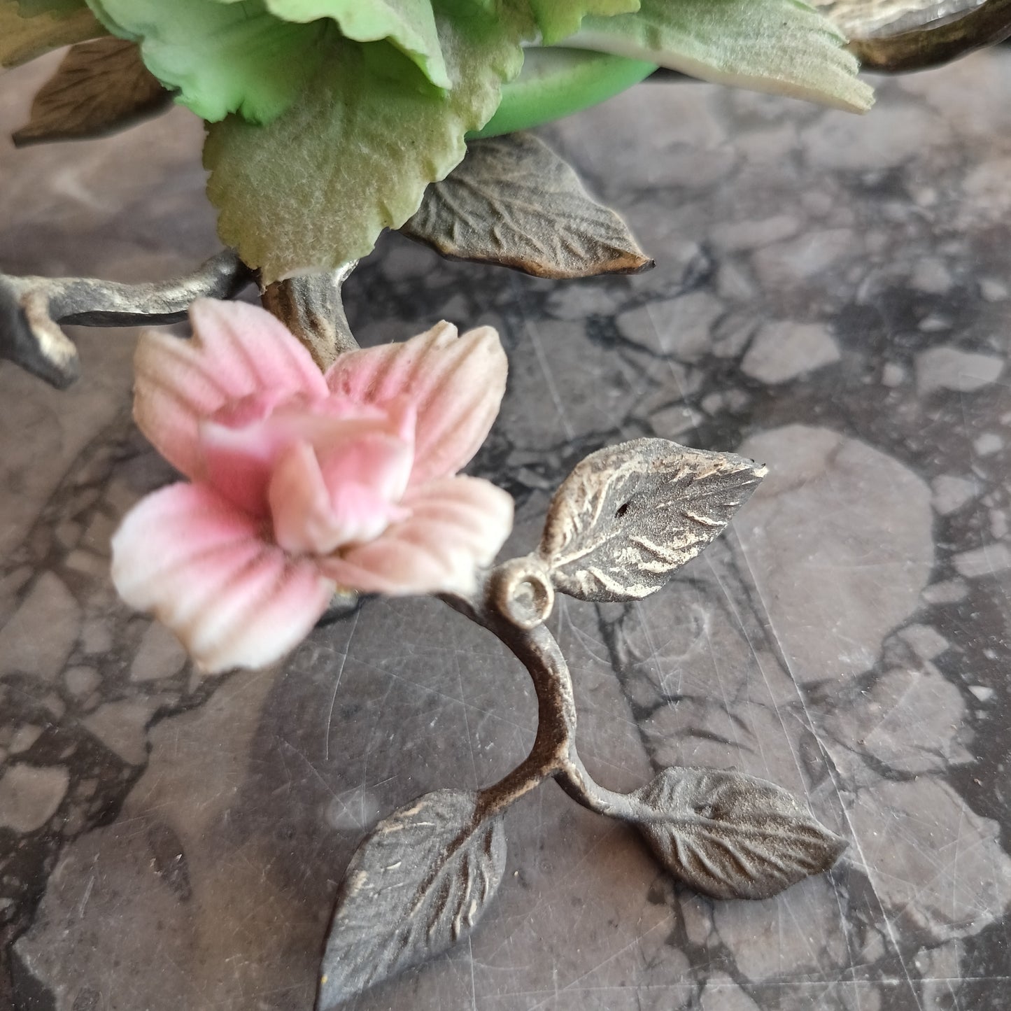 Soprammobile Fiori Porcellana * St. Capodimonte Base Ottone