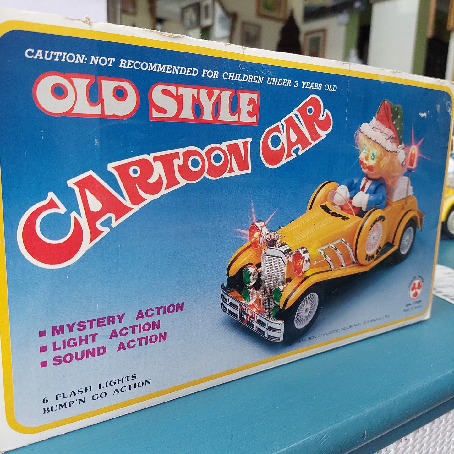 Macchina Giocattolo - Old Style Cartoon Car Con Pagliaccio
