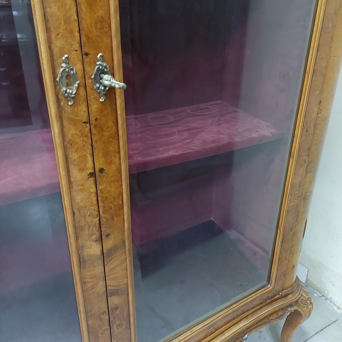Vetrinetta Legno Stile Chippendale 2/a Cm120x45x167h