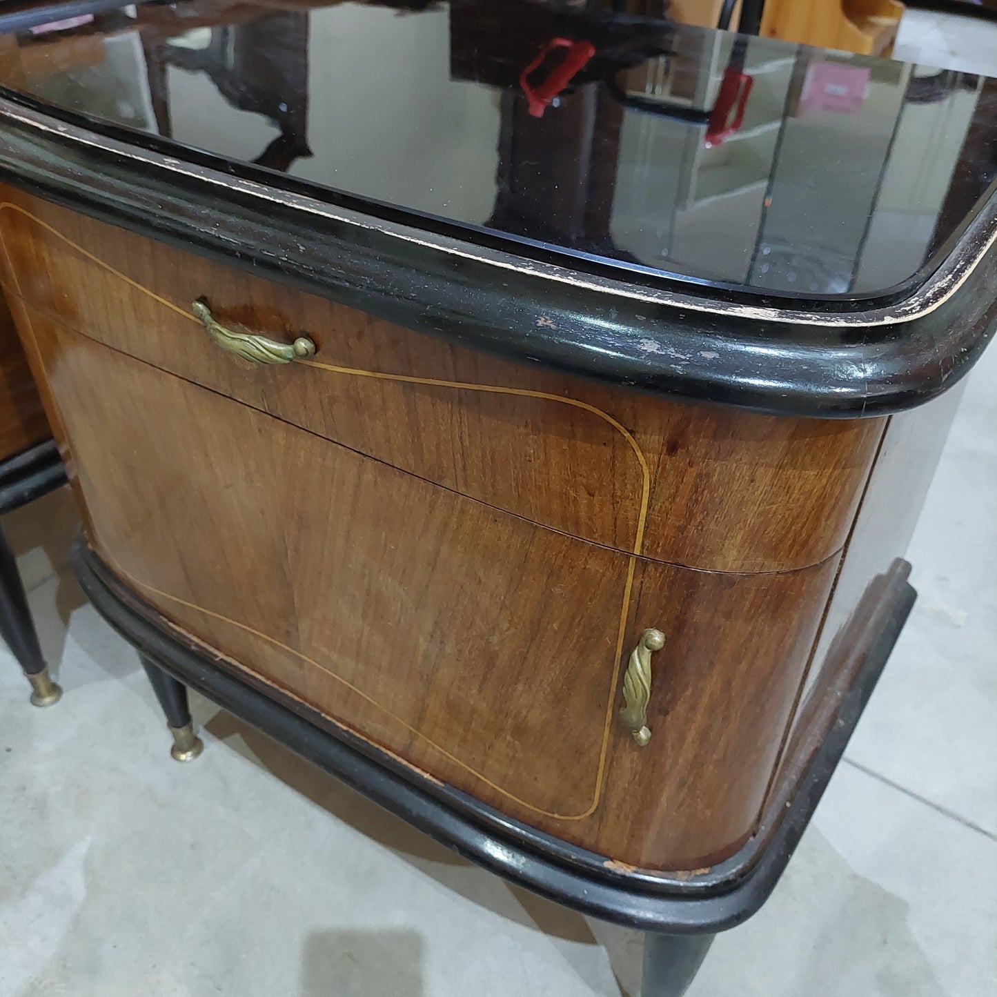 Coppia Comodini Legno Vetro Nero St. Barocco 1/c 1/a