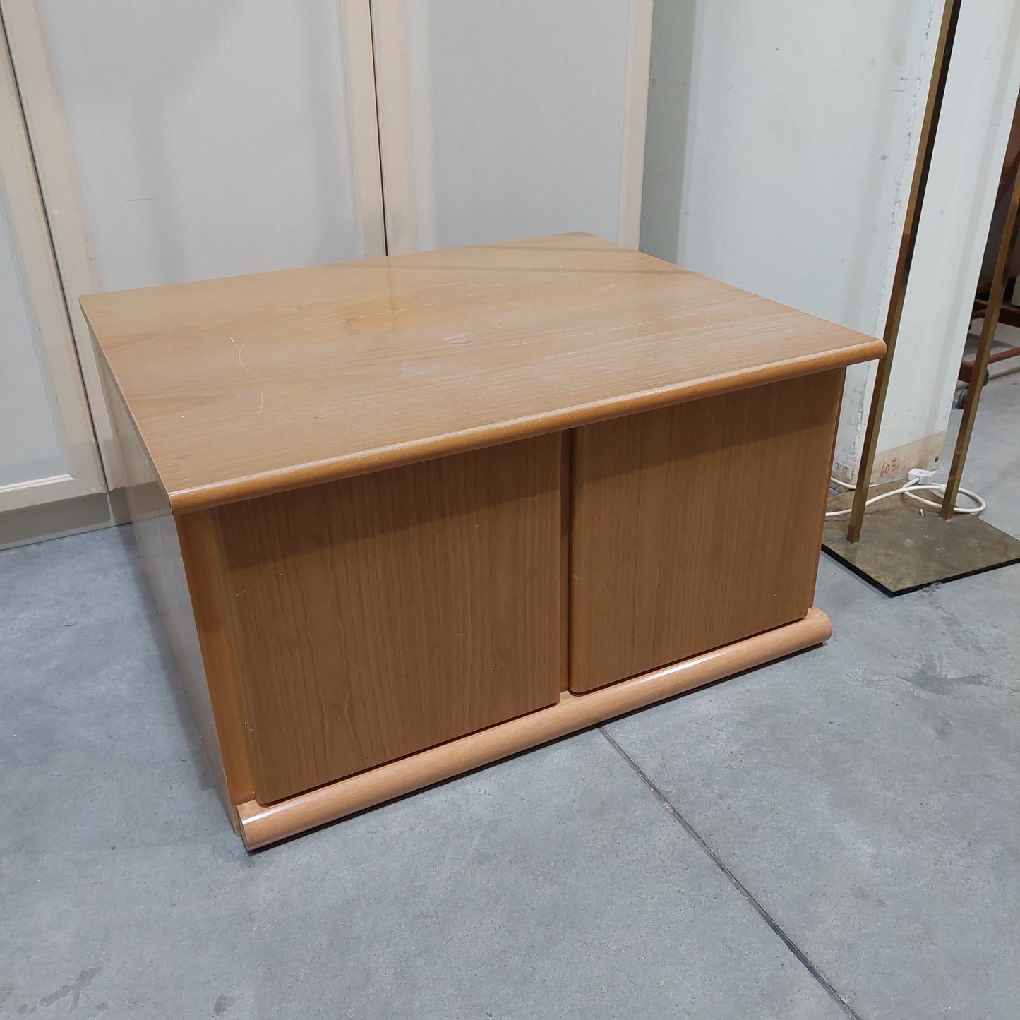 Tavolino/cassettiera Acero 2/cassetti Cm70x60x38h