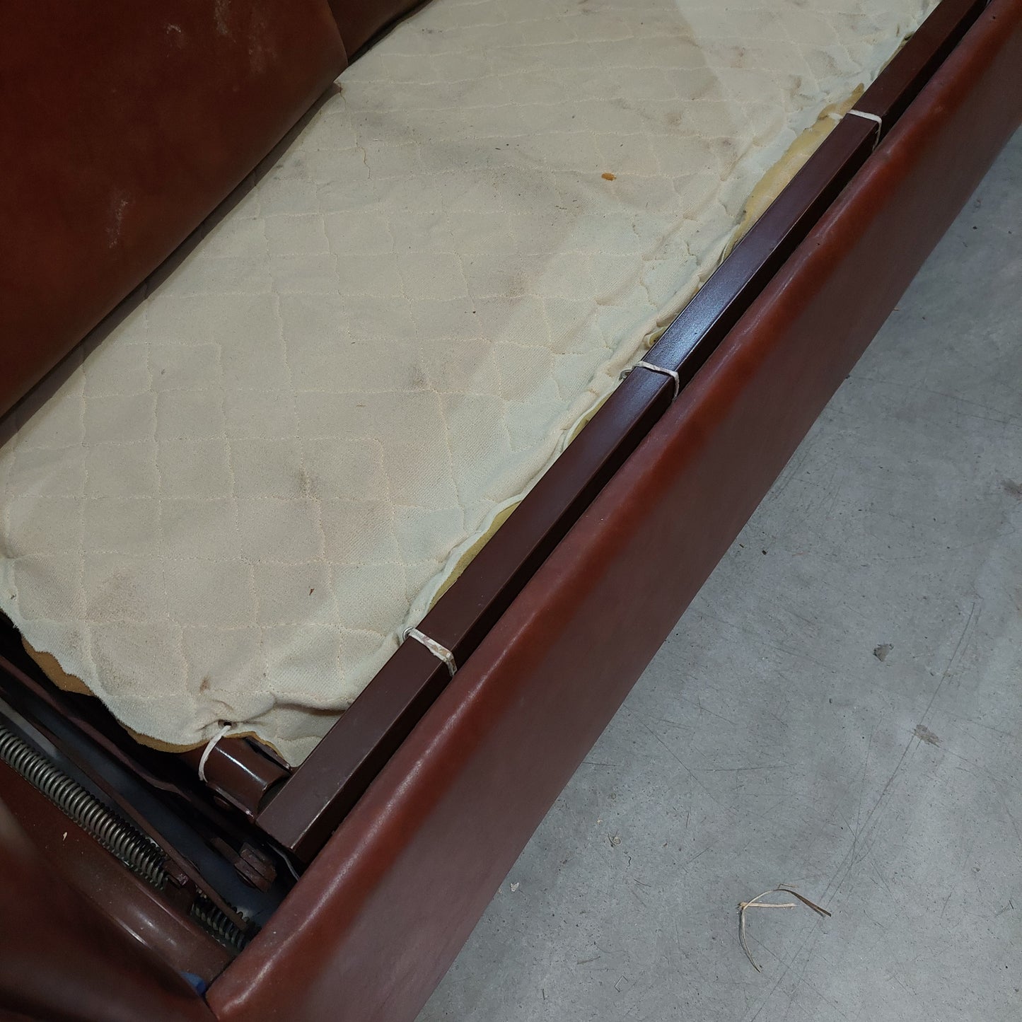 Divano Letto Marrone Cm190x97 (rete 144x190)