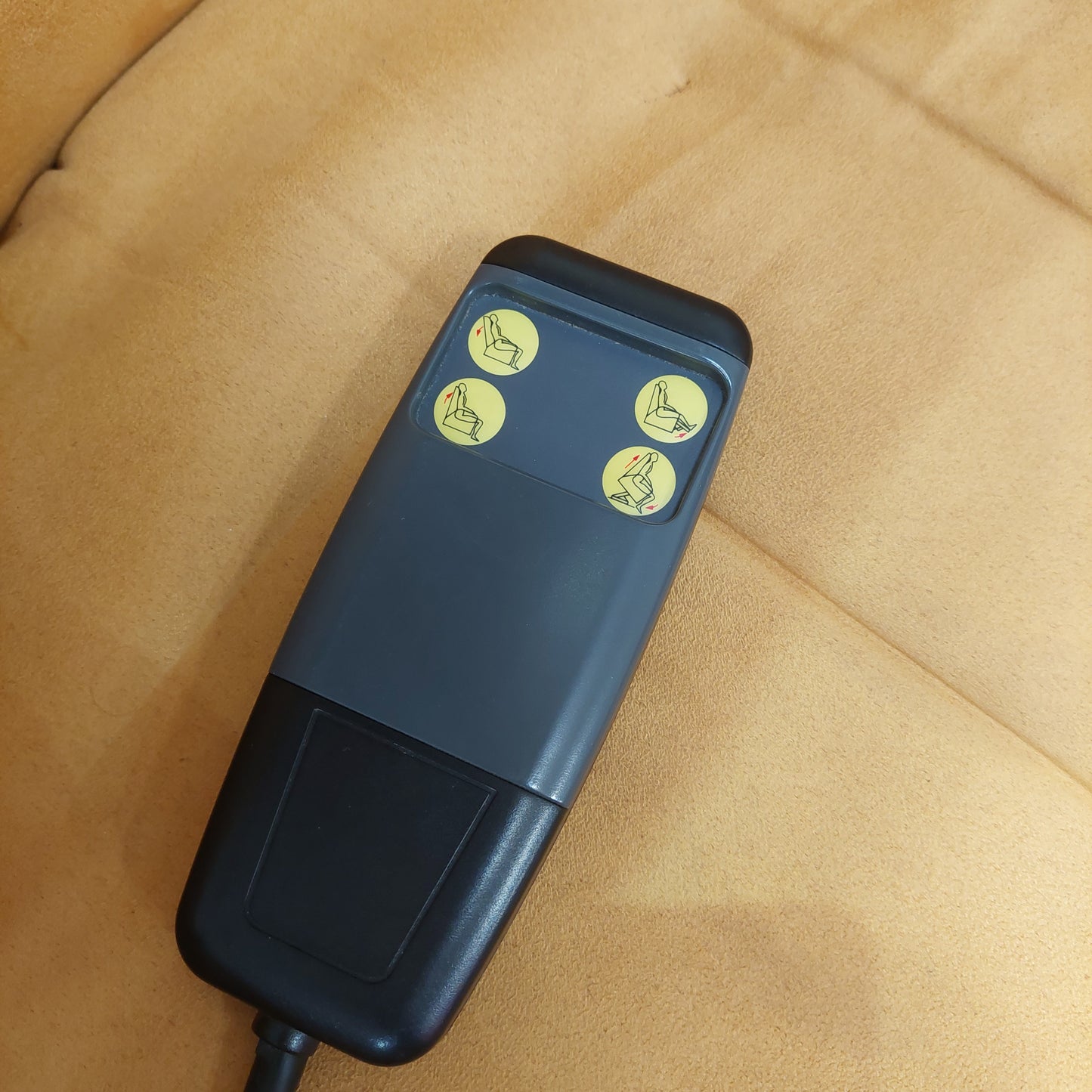 Poltrona Relax Elettrica Giallo Ocra "il Benessere" Tecno System