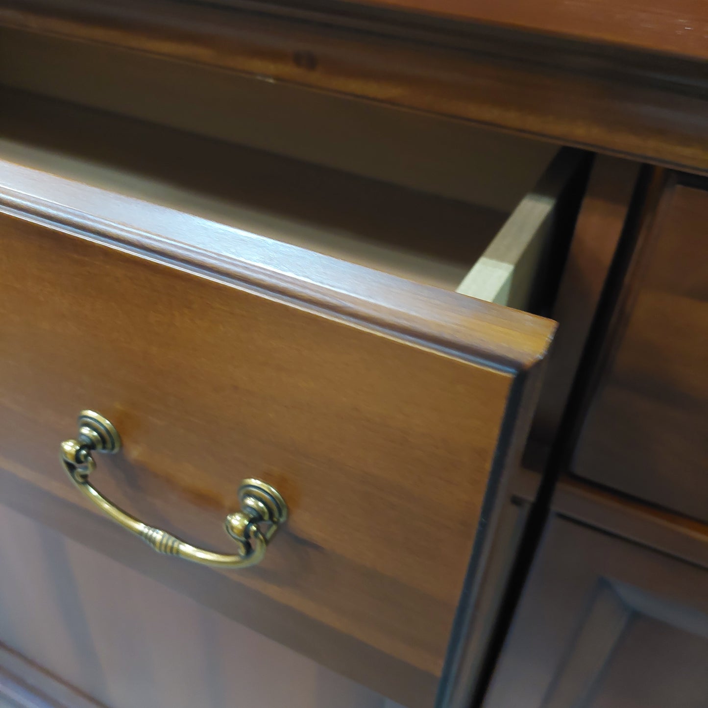 Sparecchiatavolo Ciliegio 3/c 4/a Cm252x53x107h