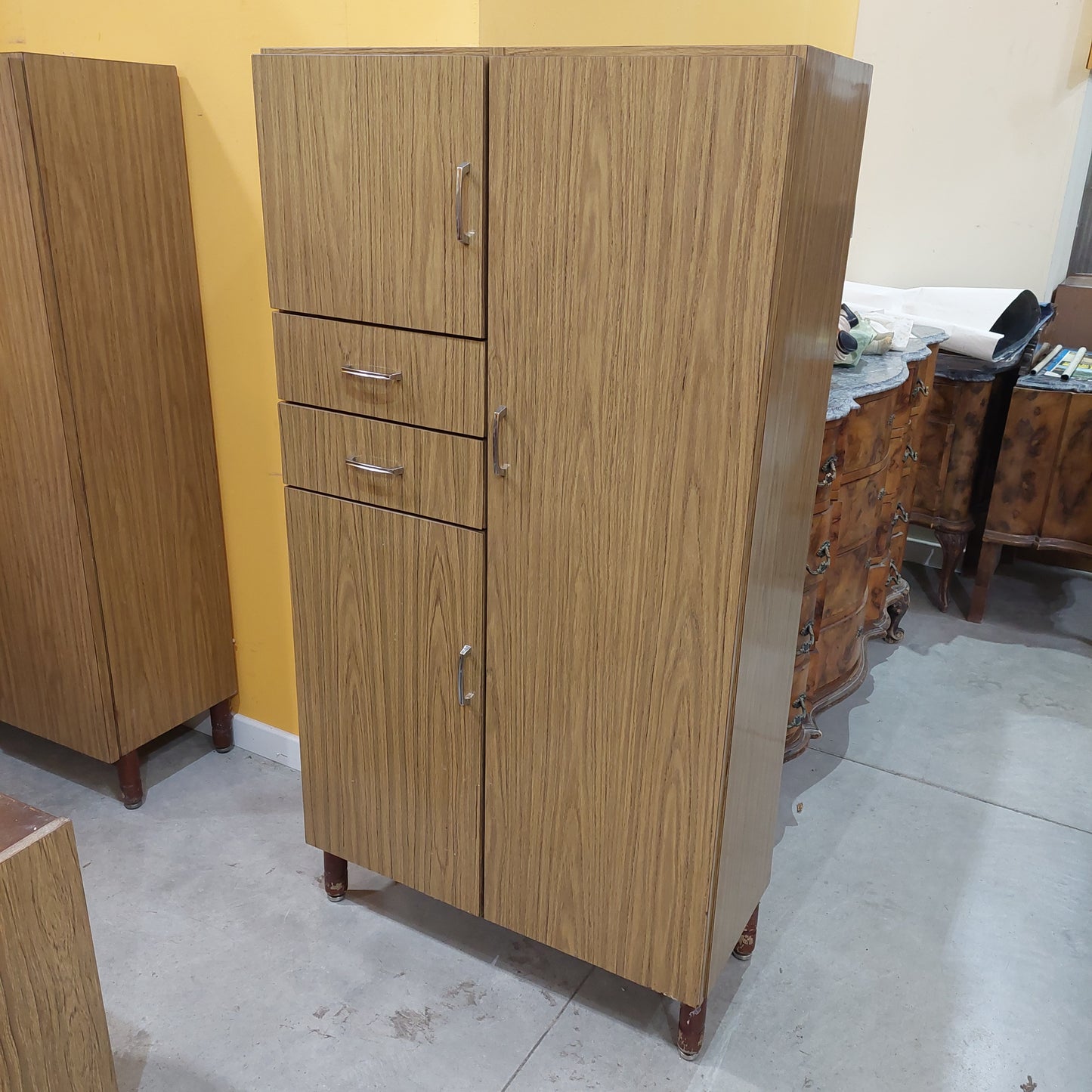 Mobiletto Da Cucina In Formica 3/a 2/c Cm80x35x152h