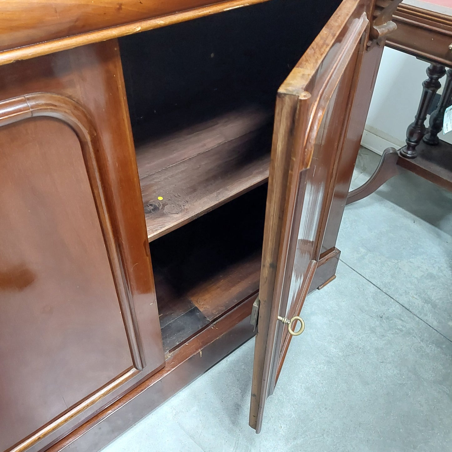 Credenza 1/c 2/a Mogano St.inglese Cm120x47x101h