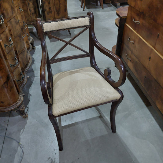 Poltroncina Mogano St.inglese Imb. Beige