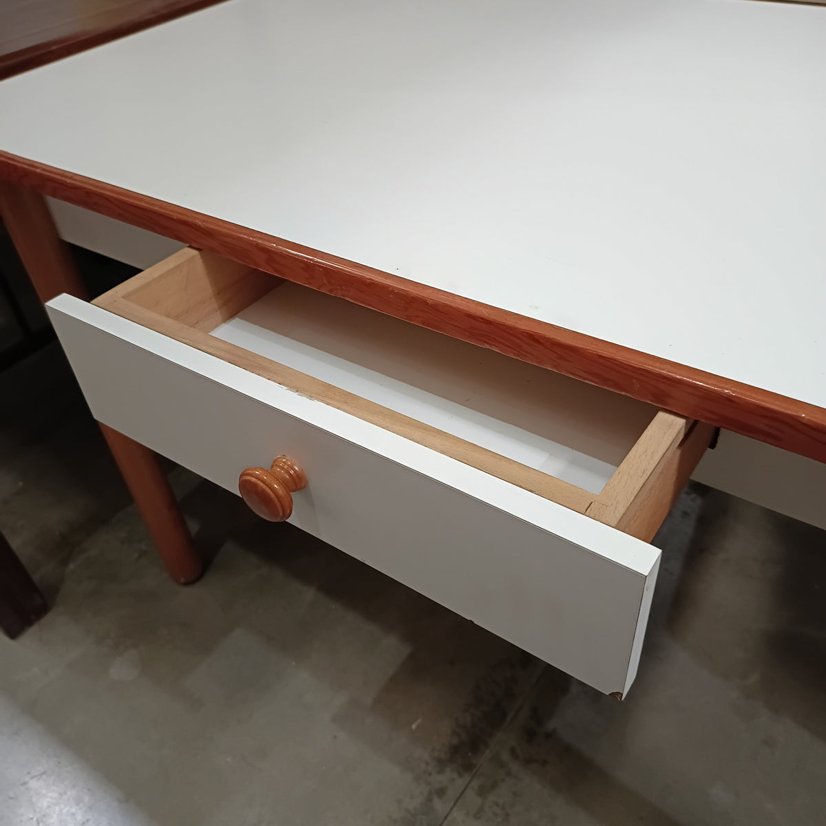 Tavolo Da Cucina Legno Piano In Formica Bianca 1/c Cm127x72x77h