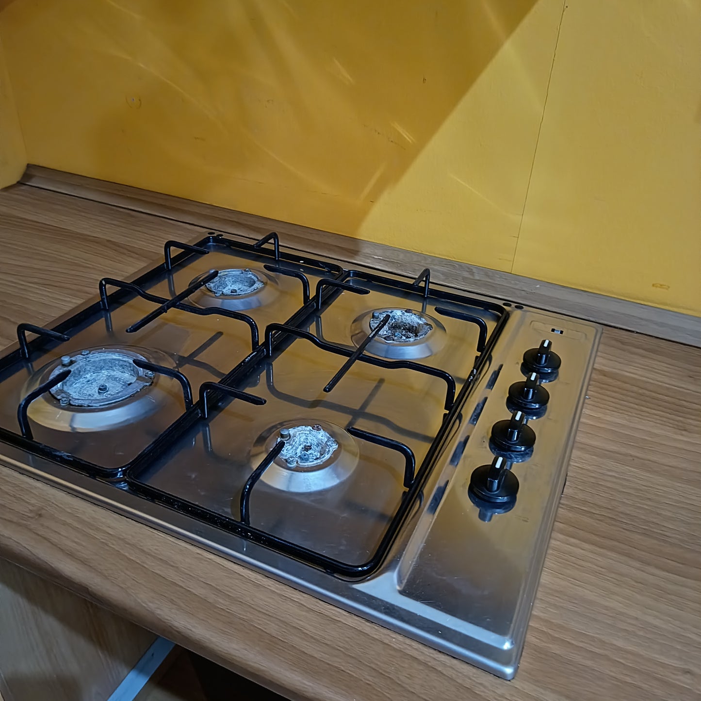 Cucina Lineare Arancio Cm221+60 Colonna
