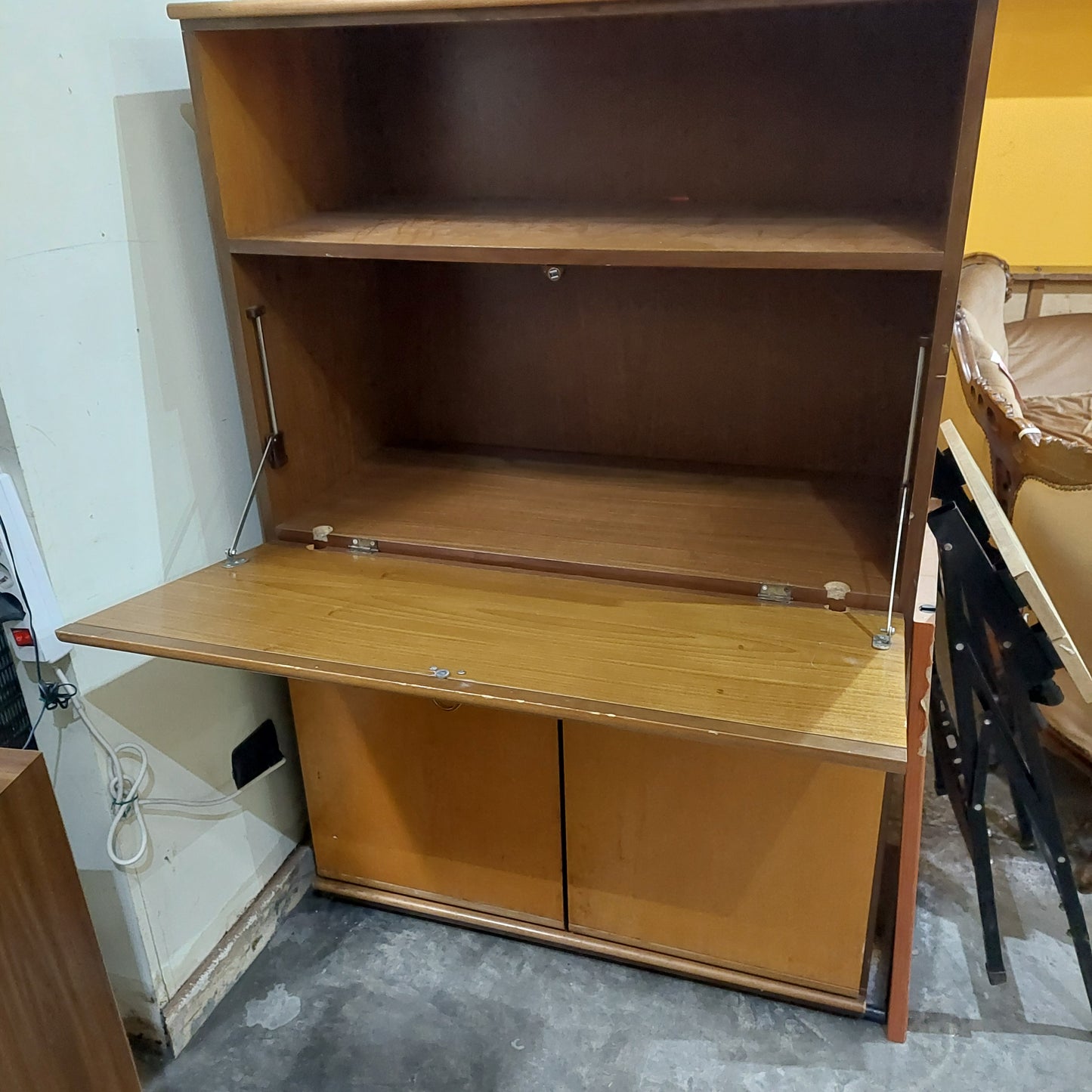 Mobiletto Noce 2 Sportelli 1 Ribalta Cm94x46x143h