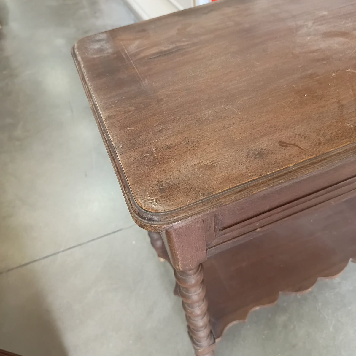 Tavolinetto Noce 2 Ripiani Cm56x36x60h