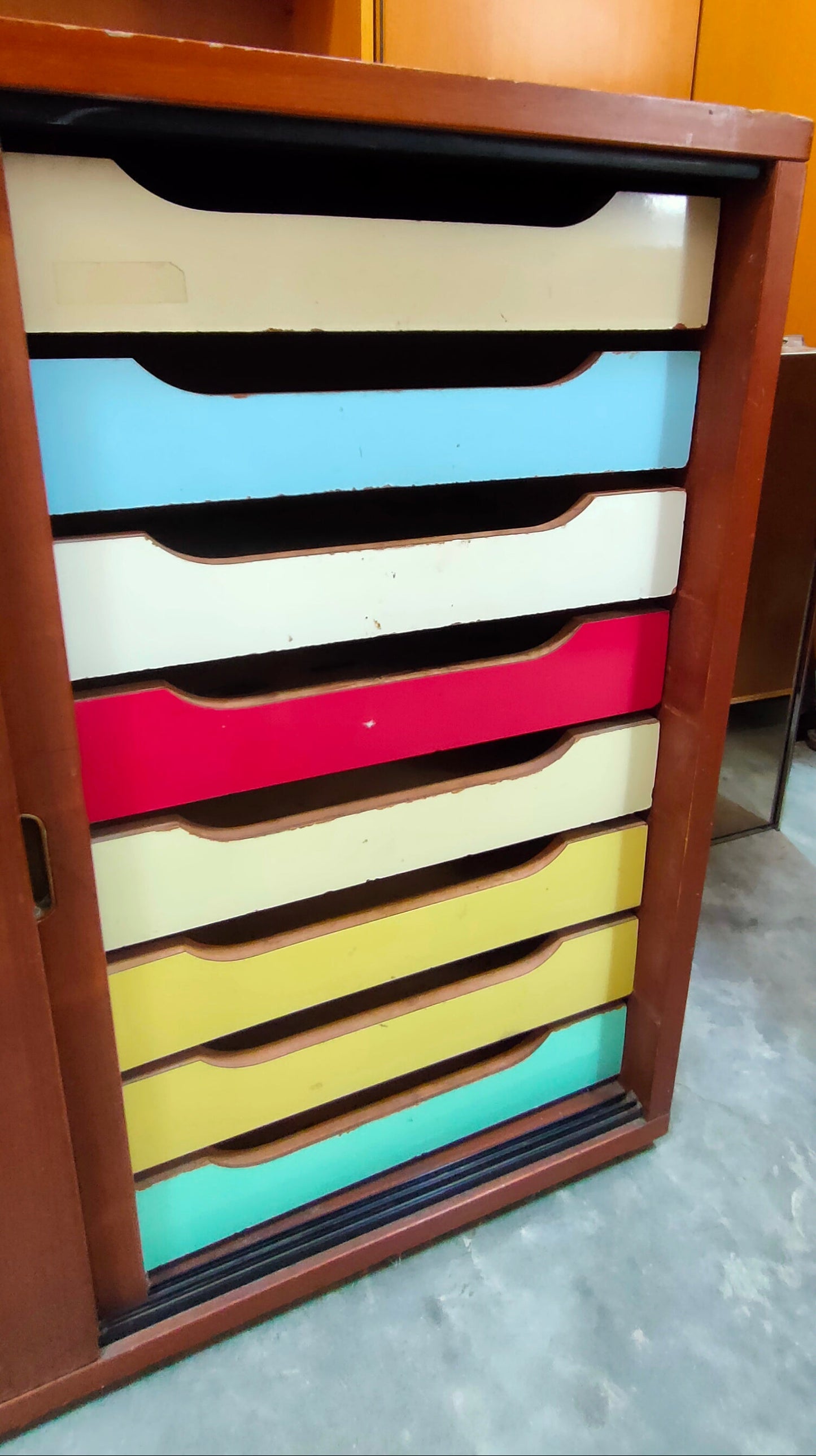 Mobile Mogano 2/a Scor. 8/c Anni 60 Cm95x37x82h