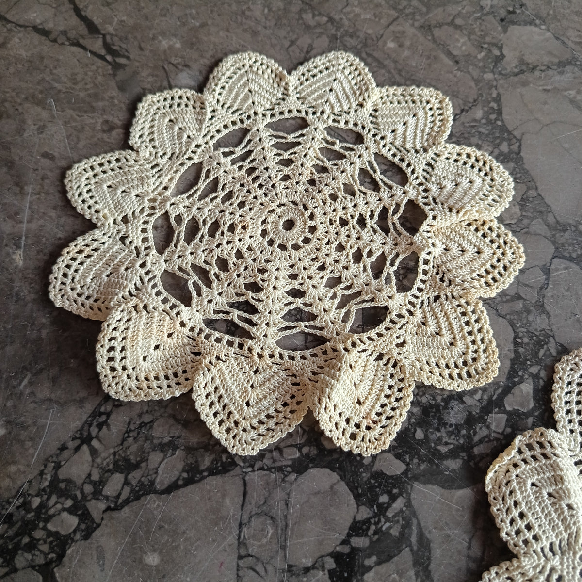 Centrino Bianco Stella D.22cm