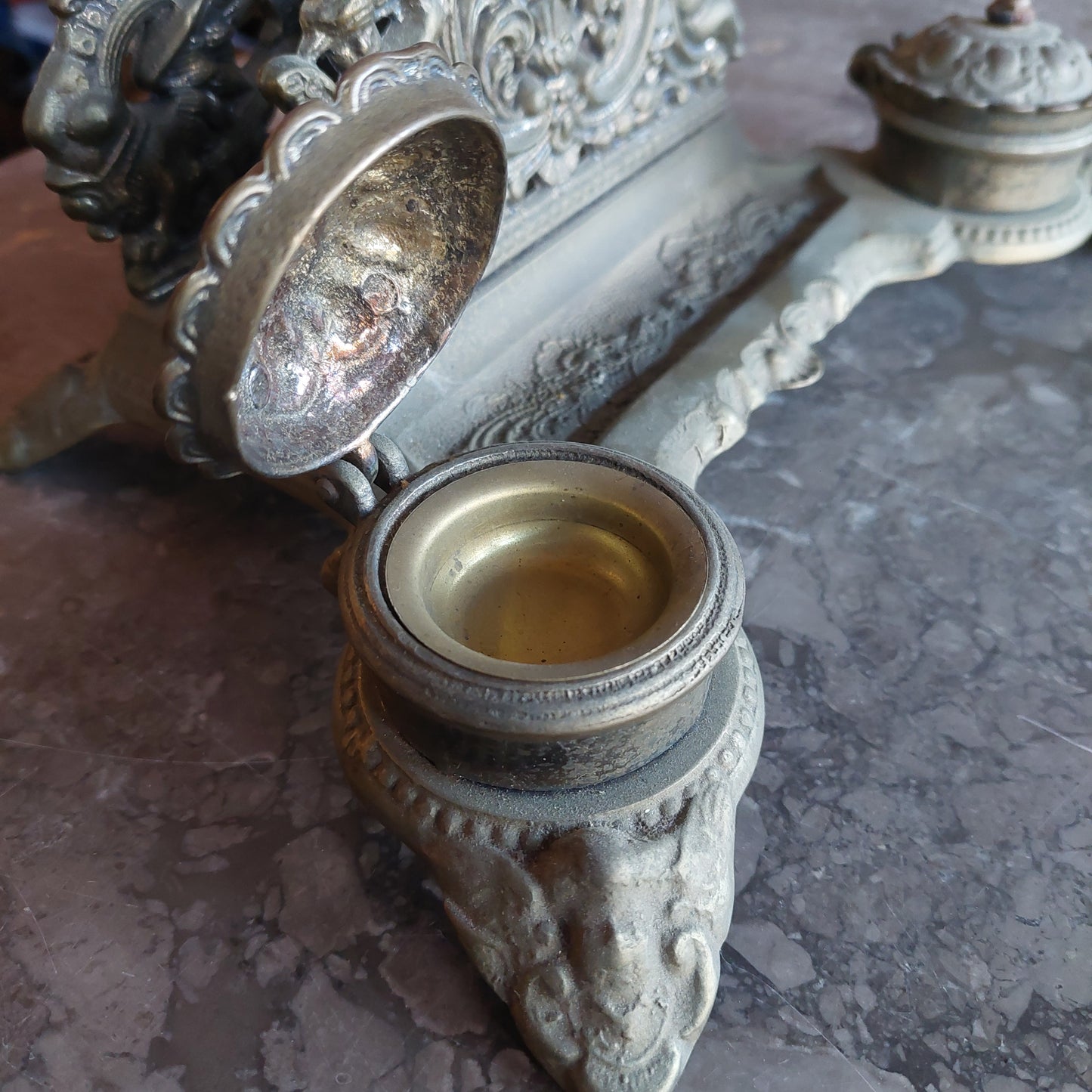 Portalettere Calamaio Antico C/puttini Bronzo Dorato