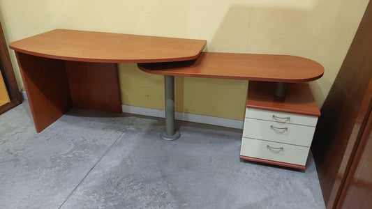 Scrivania Doppia Con Cassettiera 3/c 131x47x68