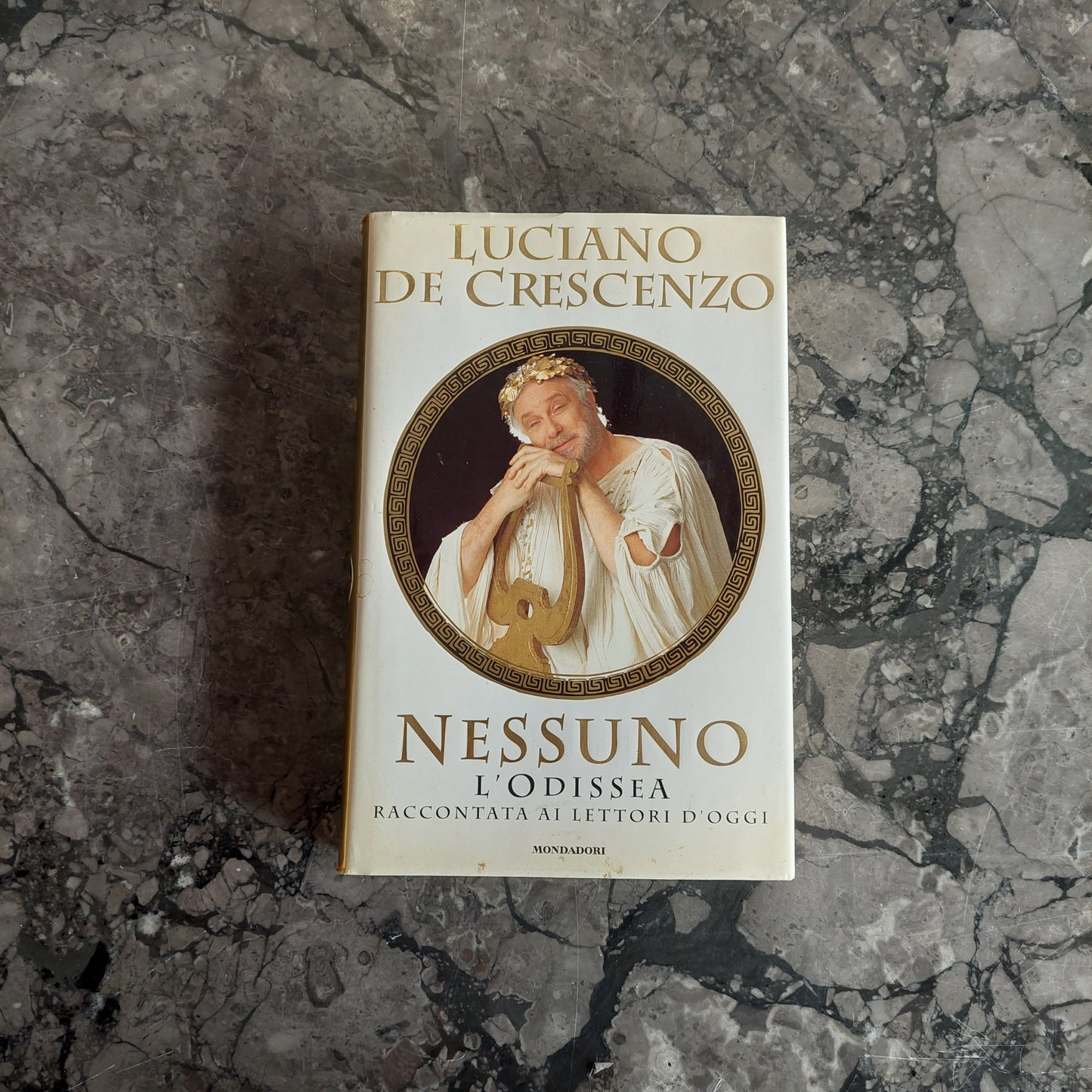 L/nessuno - Luciano De Crescenzo