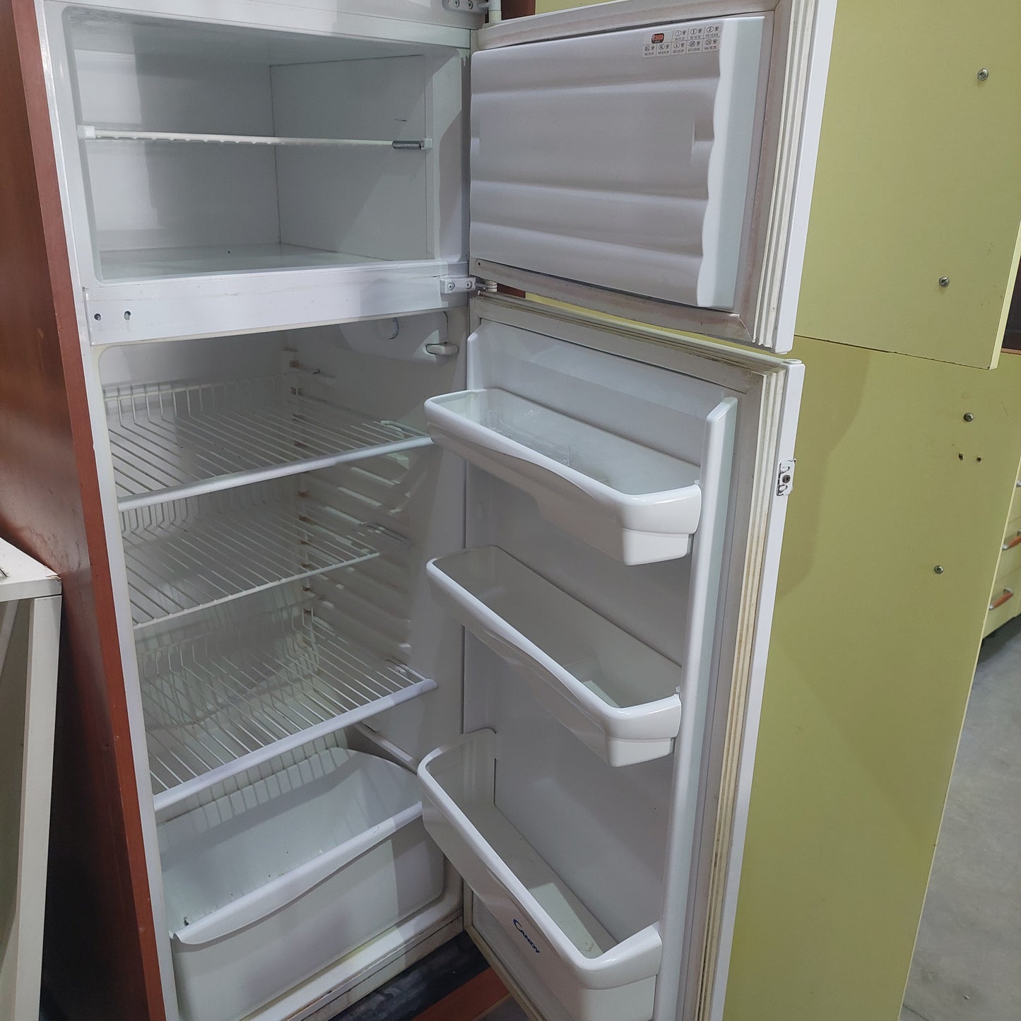 Cucina Lineare Completa Ciliegio E Gialla Cm253+60
