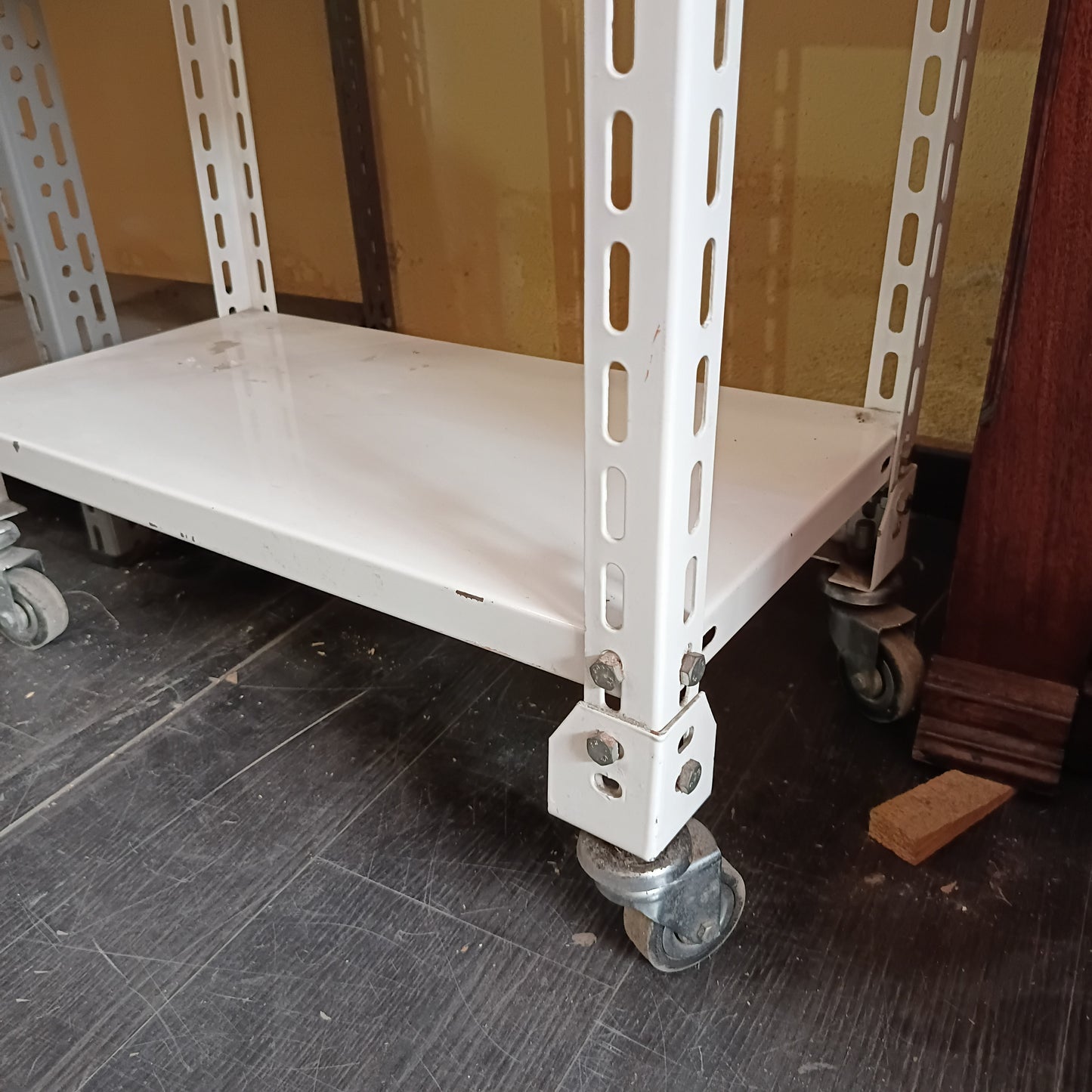 Scaffale * Metallo Bianco Con Ruote 5 Ripiani Cm60x30x146h