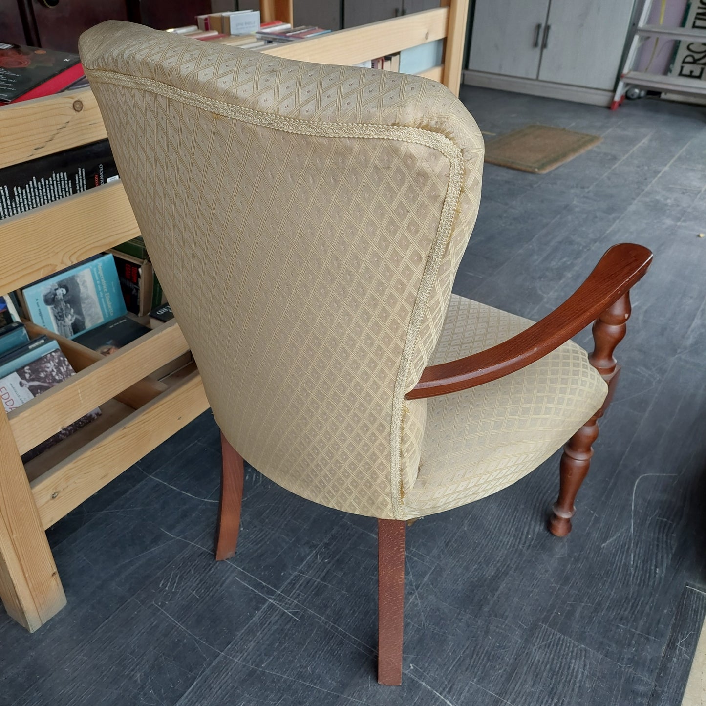 Poltroncina Legno / Imbottita Avorio *