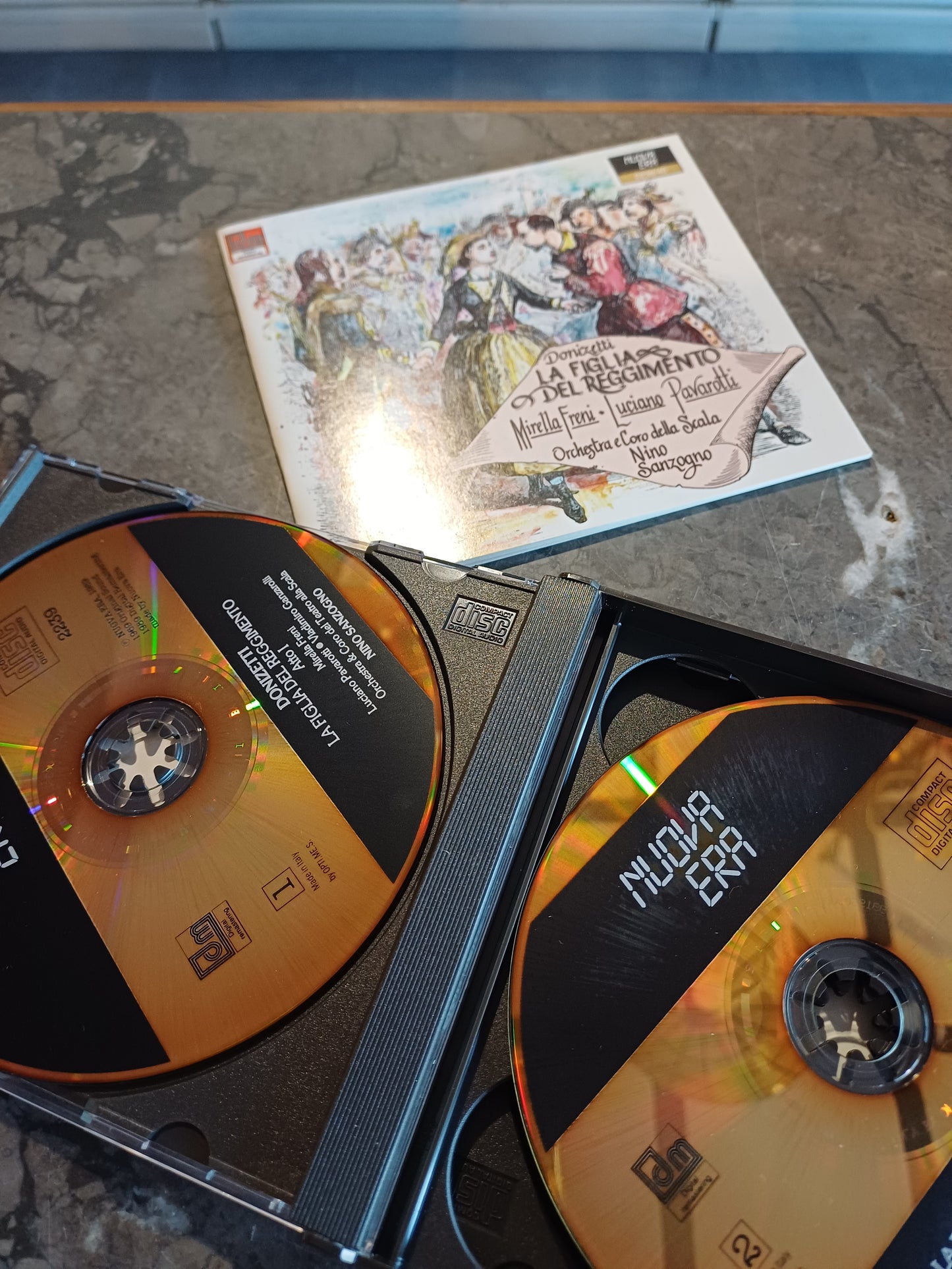 Cd/la Figlia Del Reggimento - Donizetti (2cd+libretto)