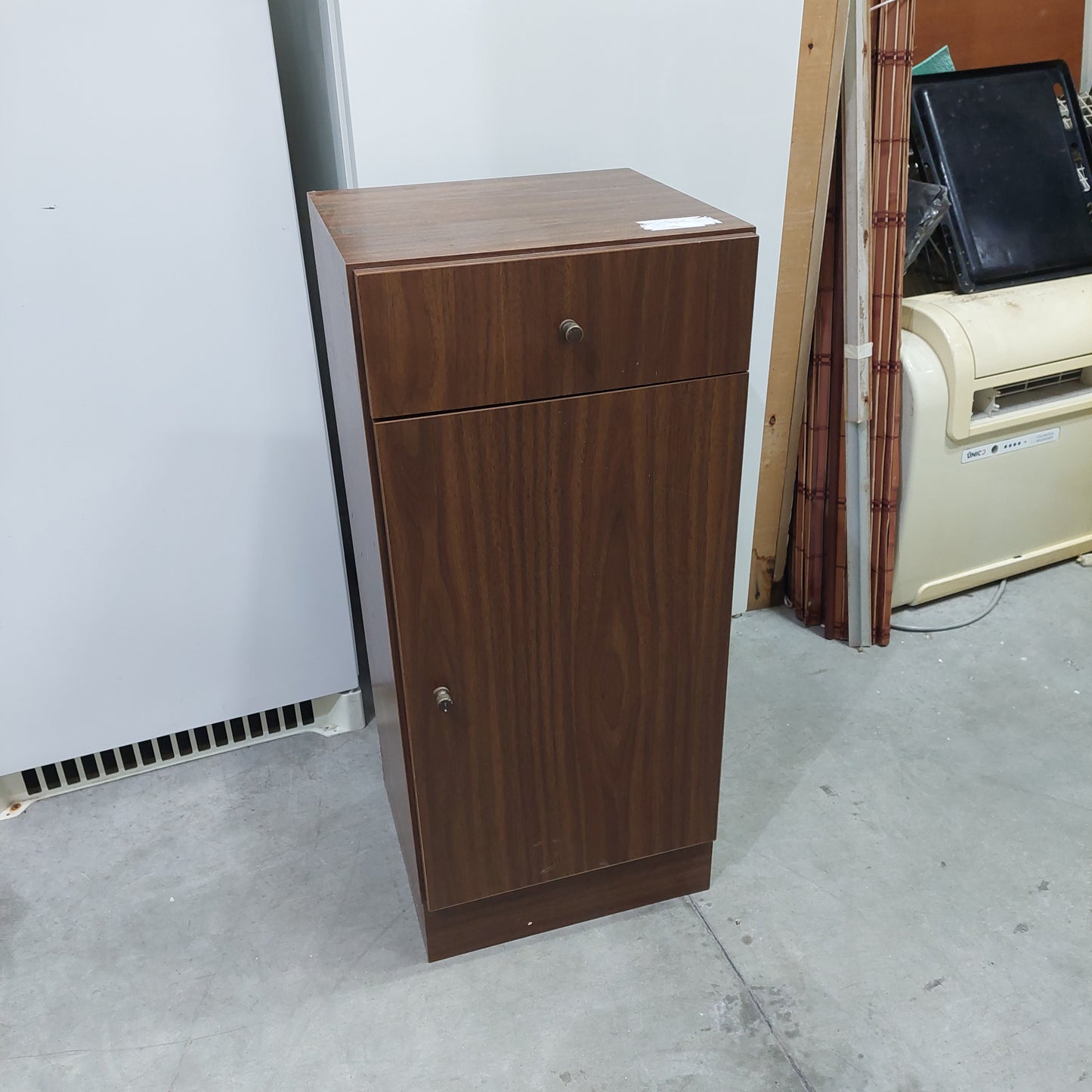 Mobiletto Noce 1/c 1/s Cm35x33x80h