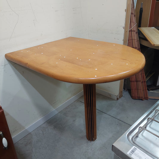 Tavolo Penisola In Legno Piede Di Design