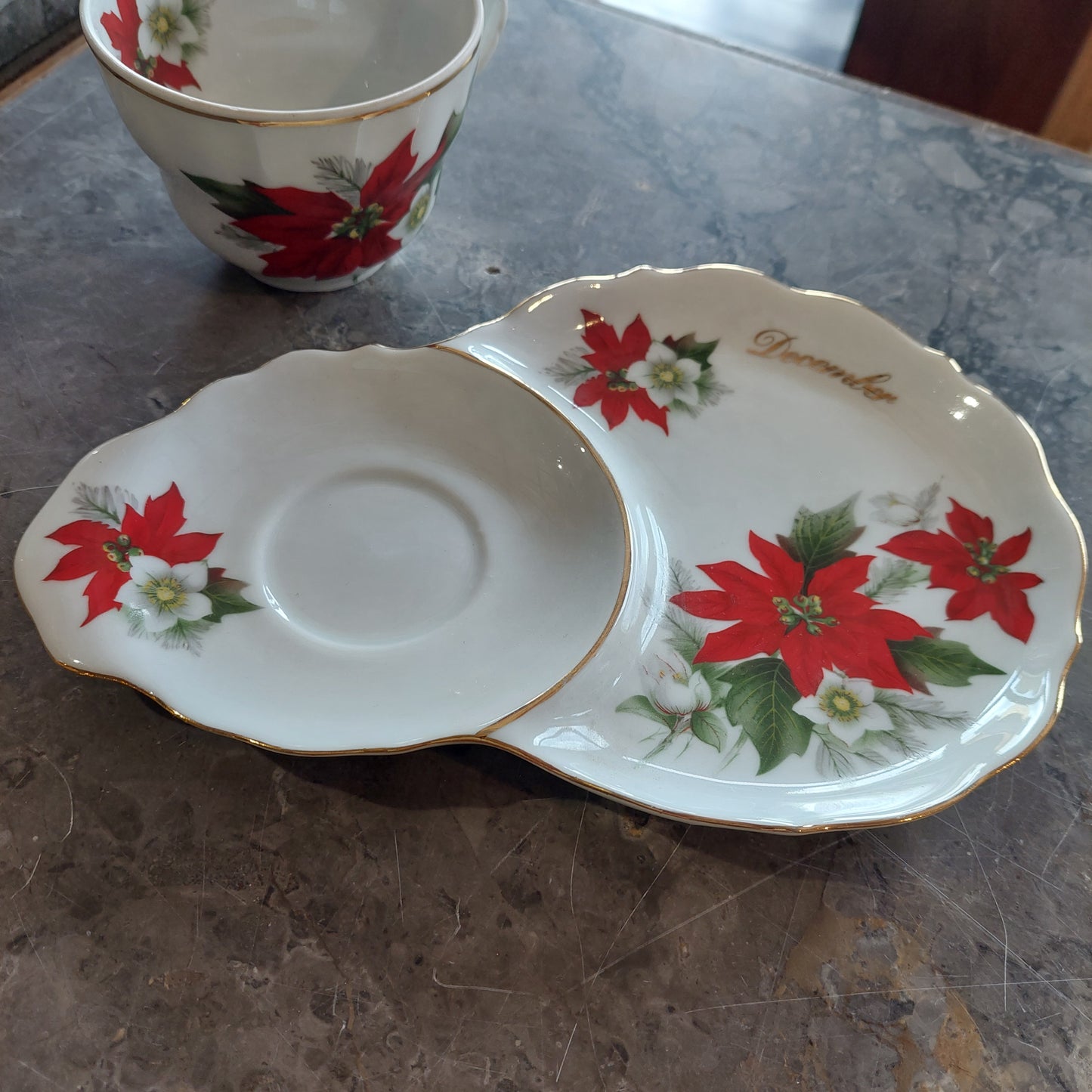 Tazza Da Collezione Porcellana Royal Month December