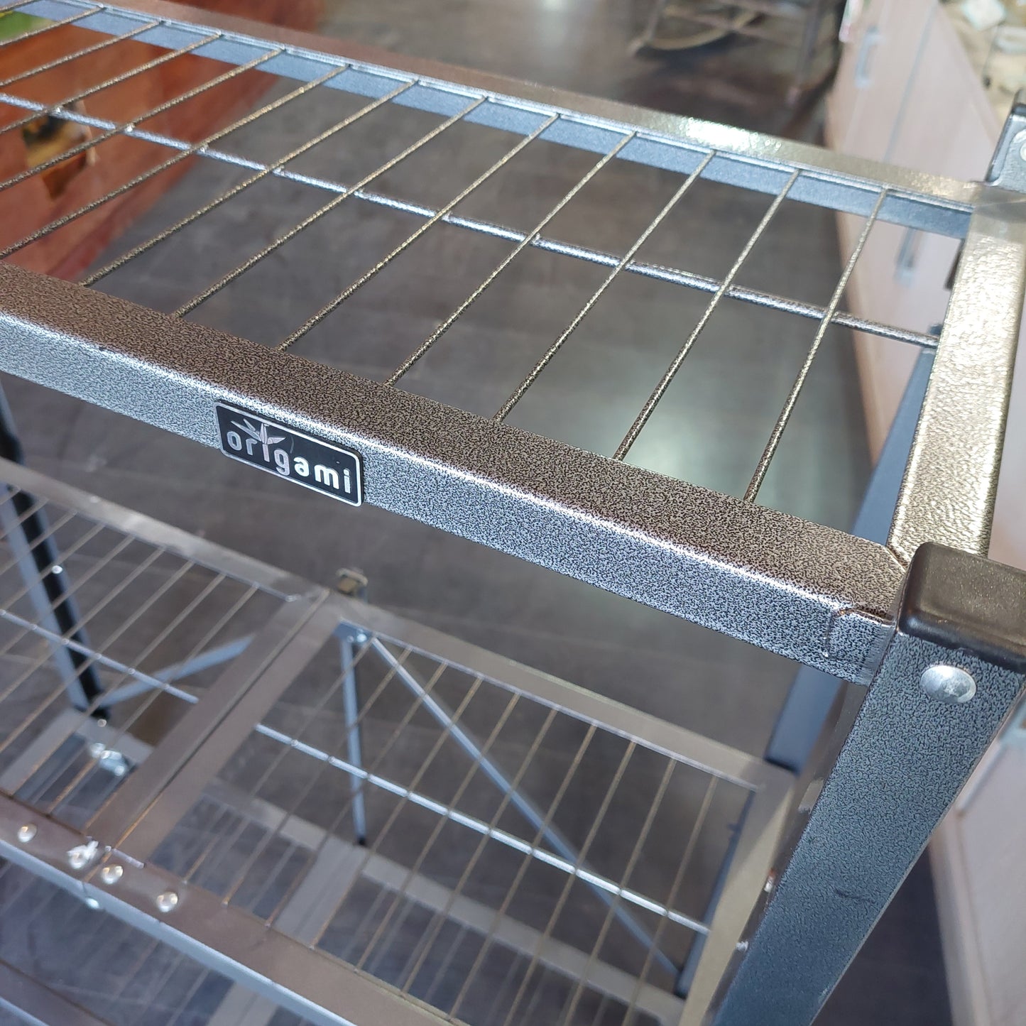 Carrello Metallico 3/ripiani A Griglia "origami" Cm73,5x33x96