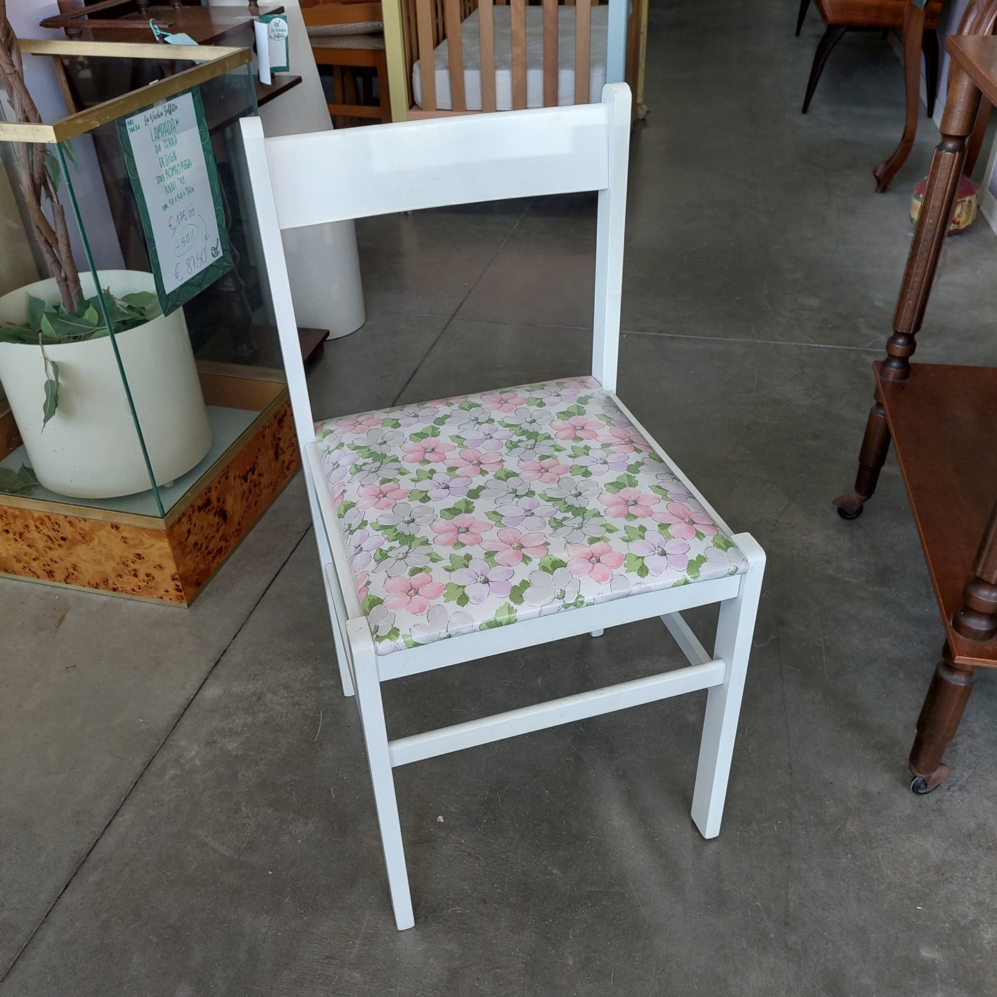 Sedia Legno Bianco Imb. Fiori