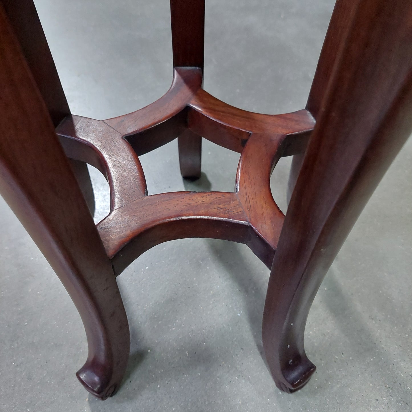 Alzatina Etnica Legno/marmo 5/piedi Cm26x26x62h