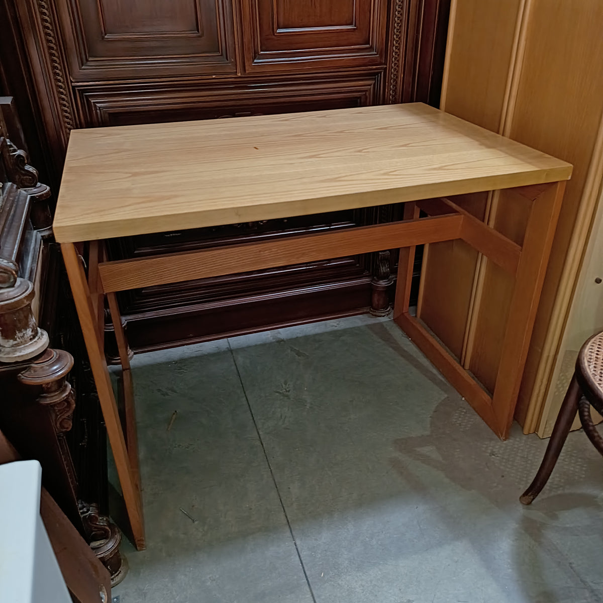 Scrivania Frassino Cm102x68x79h