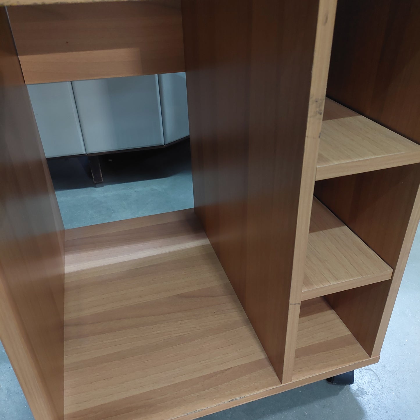 Mobiletto Portatv Ciliegio C/ruote Cm48x51x66h