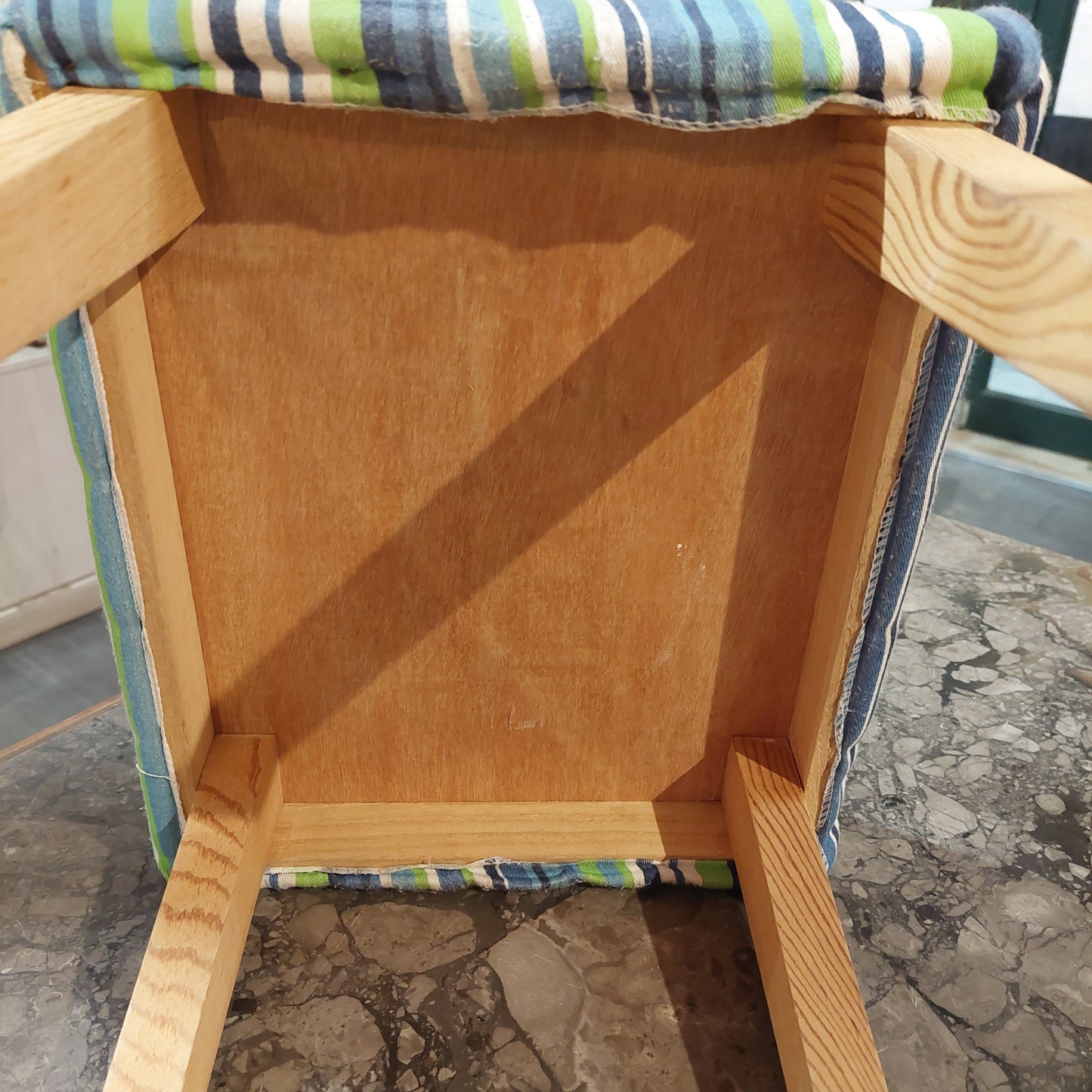 Sgabellino Pouf Legno/tessuto Cm31x26x21h