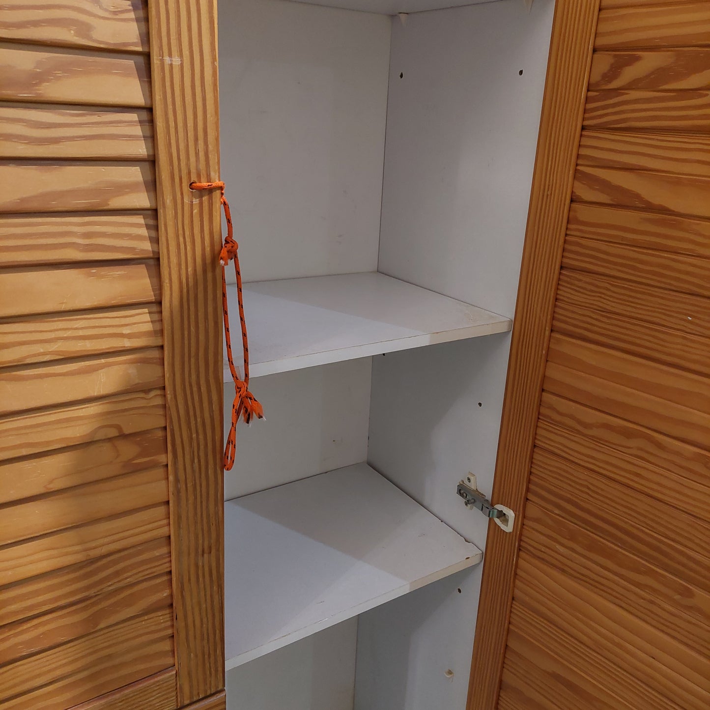 Mobiletto Stretto Persianine Cm70x30x185h