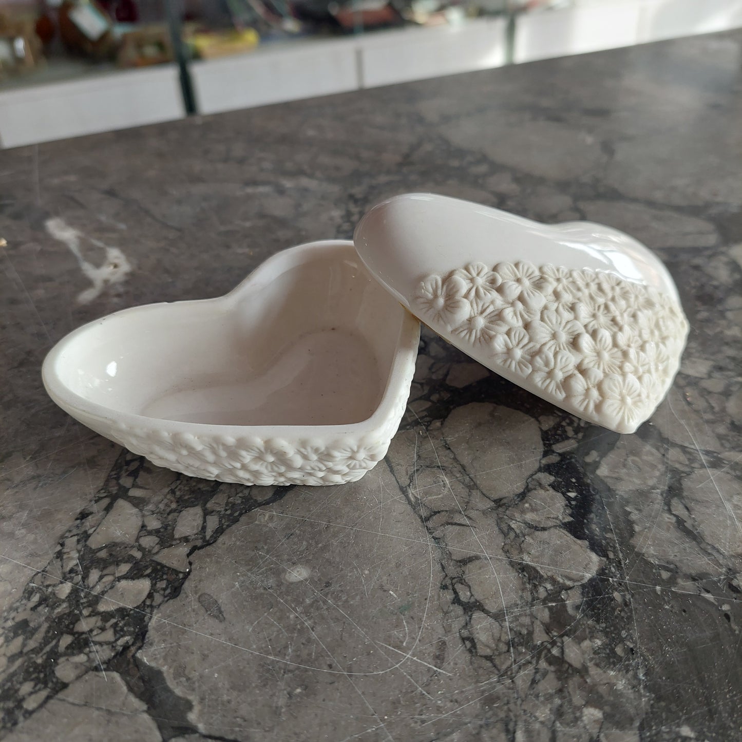 Scatolina Cuore Porcellana Bianca Hervit